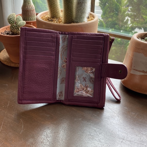 HOBO Oxblood Leather Wristlet Wallet Clutch Organizer Card Case - Picture 2 of 9